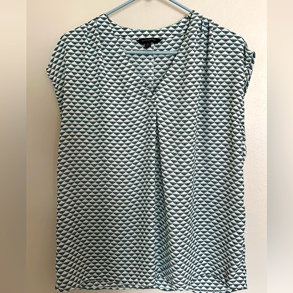 Banana Republic cap sleeve top. Size M. Great condition